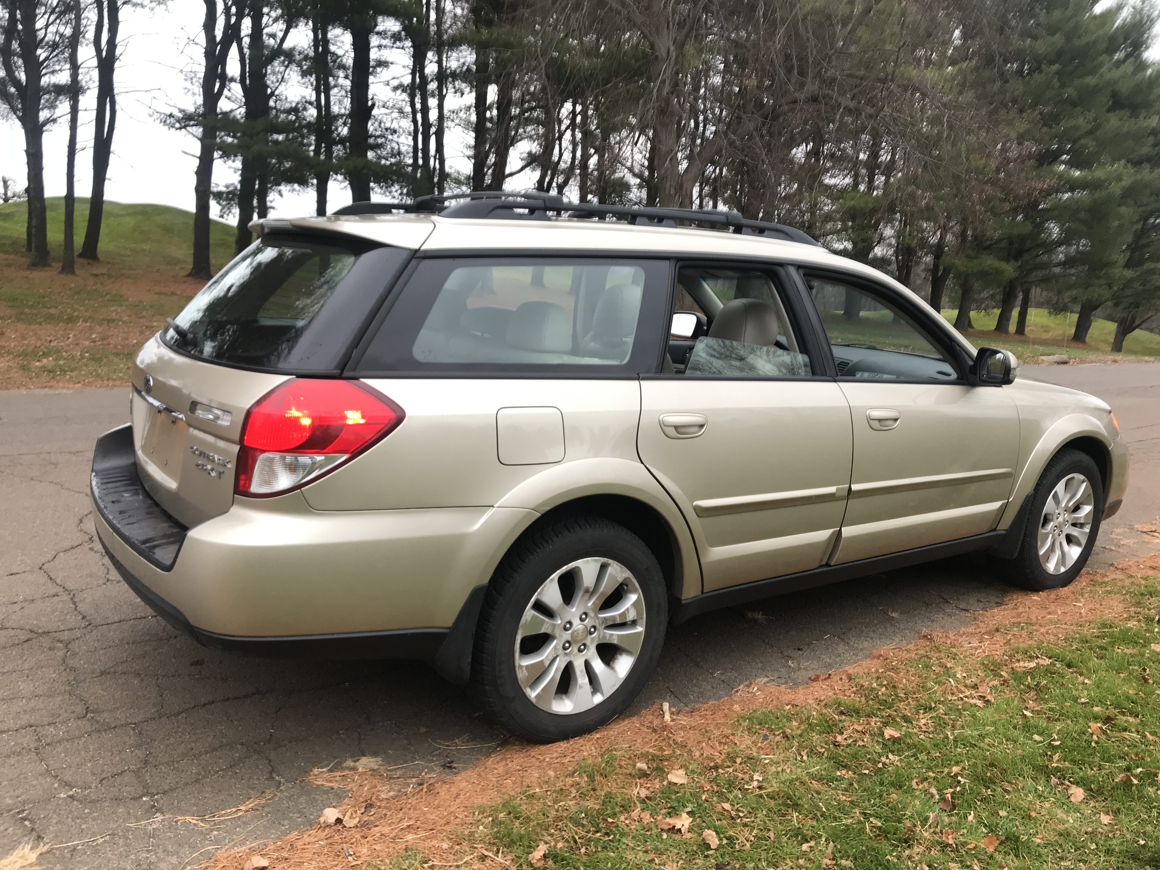 2008 Subaru Outback 2.5XT Limited, EJ255 turbo boxer, full-time symmetrical AWD, 5-speed manual One Owner 71K low mileage — photo 15